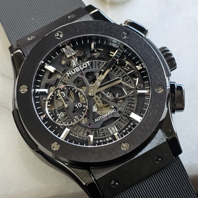 Швейцарские часы Hublot  Classic Fusion
