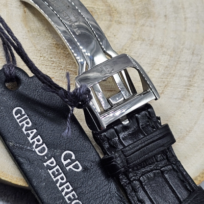Швейцарские часы Girard-Perregaux  World Time Power Reserve