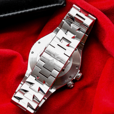 Швейцарские часы Vacheron Constantin Overseas Chronograph