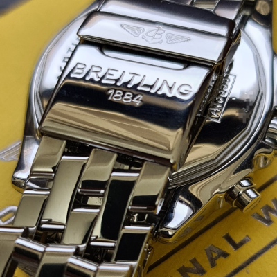 Швейцарские часы Breitling Cockpit Chronograph