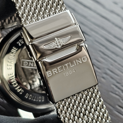 Швейцарские часы Breitling Superocean Héritage II