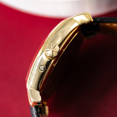 Швейцарские часы Vacheron Constantin Malte Tonneau Day & Date Royal Eagle