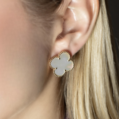 Серьги Van Cleef & Arpels Magic Alhambra earrings