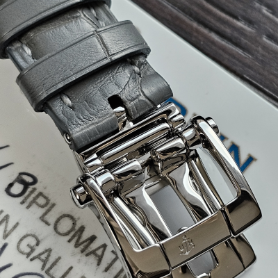 Швейцарские часы Ulysse Nardin Classical Dual Time Ladies Small Seconds