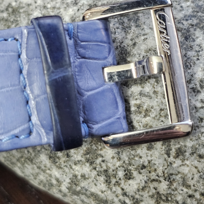 Швейцарские часы Cartier Tank Divan