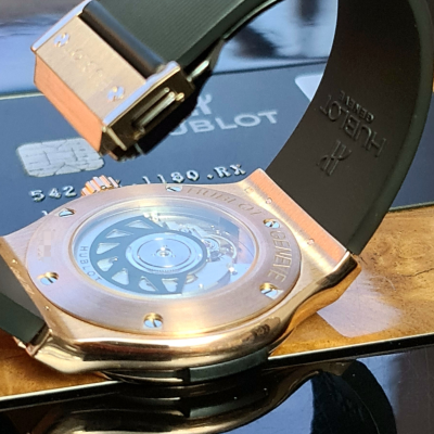 Швейцарские часы Hublot Fusion Gold