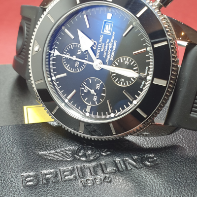Швейцарские часы Breitling Superocean Heritage Chronograph 46 mm
