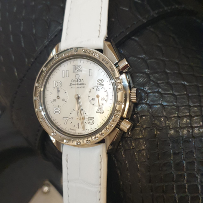 Швейцарские часы Omega Speedmaster Chronograph 38 mm