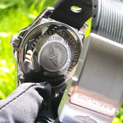 Швейцарские часы Breitling Colt Quartz II