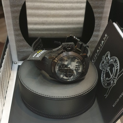 Швейцарские часы Graham Chronofighter Oversize Black Arrow