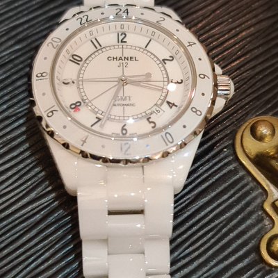 Швейцарские часы Chanel J12 GMT 42mm