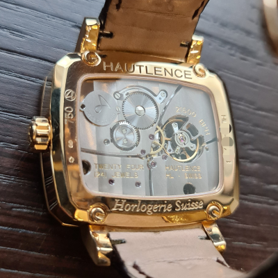 Швейцарские часы Hautlence HL 01