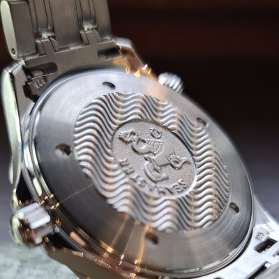 Швейцарские часы Omega Seamaster Diver 300 M Quartz