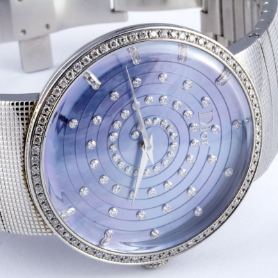 Швейцарские часы Dior  
часы