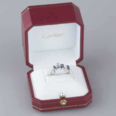Ювелирное изделие Cartier  
кольцо с сапфирами