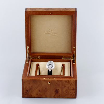 Швейцарские часы Breguet  Reine de 
Naples Automatic