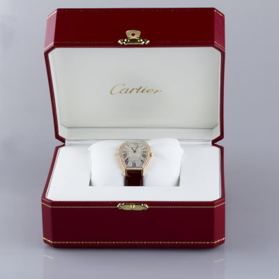 Швейцарские часы Cartier  
Tonneau XL