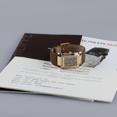 Швейцарские часы Patek Philippe  Twenty - 4