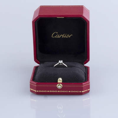 Ювелирное изделие Cartier  кольцо с бриллиантом 0,40ct