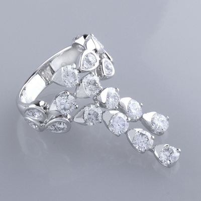 Ювелирное изделие Piaget  
кольцо с бриллиантами