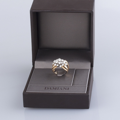 Ювелирное изделие Damiani  
кольцо "Sophia Loren"