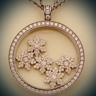 Ювелирное изделие Chopard  Happy Diamonds кулон снежинки