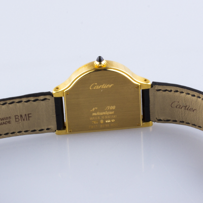 Швейцарские часы Cartier  
Cloche