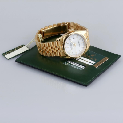 Швейцарские часы Rolex  Oyster Perpetual Datejust 116238