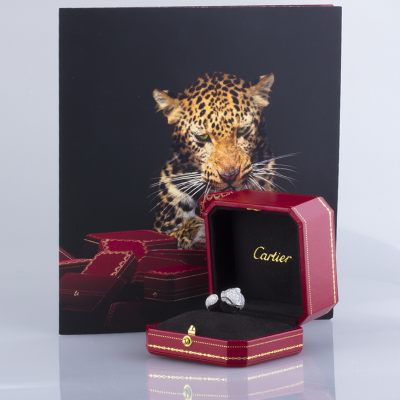 Ювелирное изделие Cartier  
Panthere кольцо
