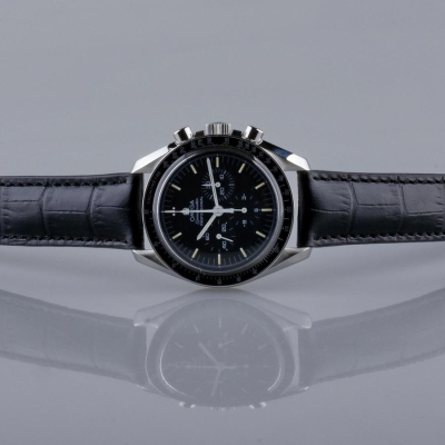 Швейцарские часы Omega  Speedmaster Moonwatch Professional 42mm