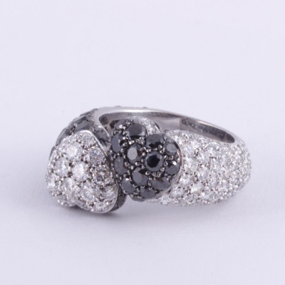 Ювелирное изделие de Grisogono De Grisogono 
Romantic 18K White Gold Ring