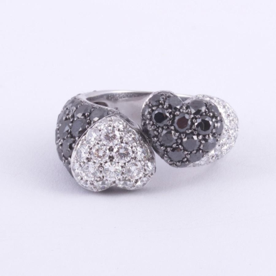 Ювелирное изделие de Grisogono De Grisogono 
Romantic 18K White Gold Ring
