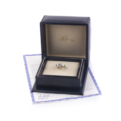 Ювелирное изделие Chopard  Diamond Heart Ring