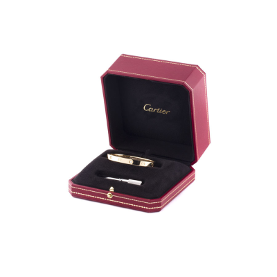 Ювелирное изделие Cartier  
"LOVE" браслет