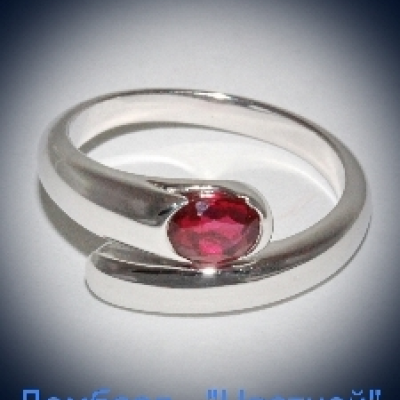 Ювелирное изделие Bvlgari  
кольцо с рубином