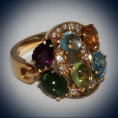 Ювелирное изделие Bvlgari  кольцо 
с бриллиантами