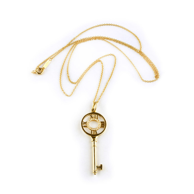 Ювелирное изделие Tiffany & Co  
Key Pendant