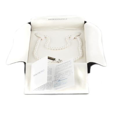Ювелирное изделие Mikimoto  
колье