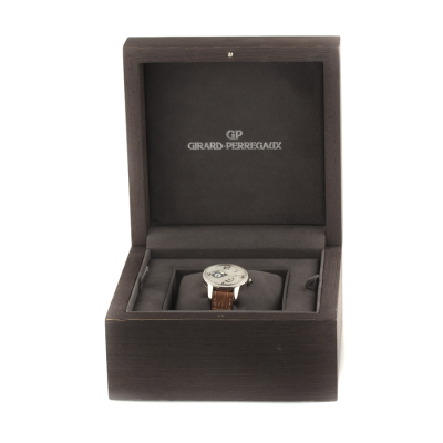 Швейцарские часы Girard-Perregaux  
Cat Eye Diamonds Bezel