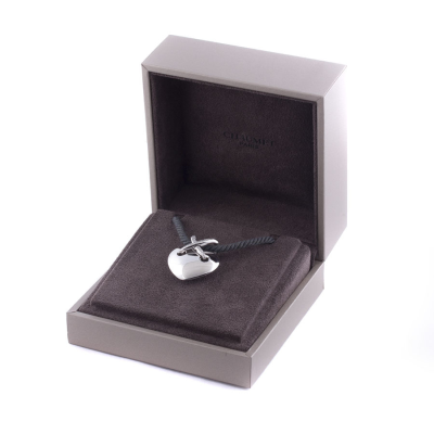 Ювелирное изделие Chaumet  Liens Heard XXL подвеска на шнурке