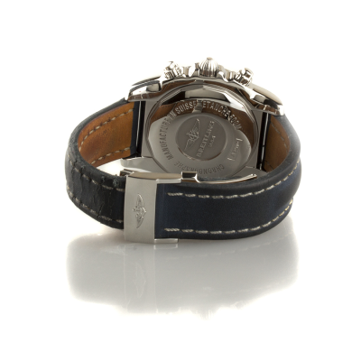 Швейцарские часы Breitling  
Chronomat 44 B01