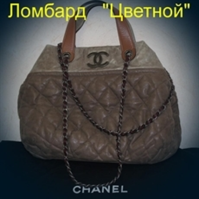 Аксессуар Chanel  
Сумка