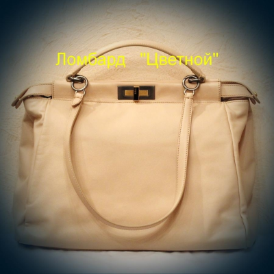 Аксессуар Fendi Сумка Leather Peekabo Handbag