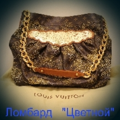 Аксессуар Louis Vuitton  
сумка