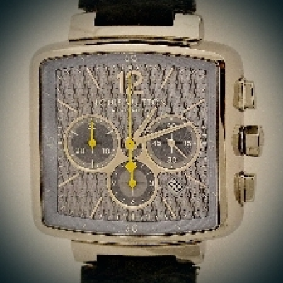 Швейцарские часы Louis Vuitton  
Chrono Speedy
