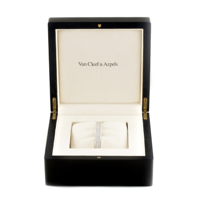 Ювелирное изделие Van Cleef & Arpels  
браслет Perlee
