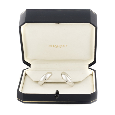 Ювелирное изделие Chaumet  
серьги из белого золота