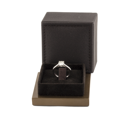 Ювелирное изделие No name Кольцо с бриллиантом 0.92 ct