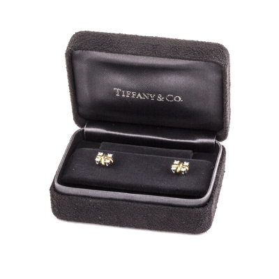 Ювелирное изделие Tiffany & Co  
серьги с бриллиантами