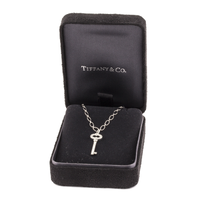 Ювелирное изделие Tiffany & Co  
подвеска